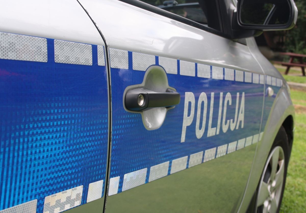 Wypadek Ze Skutkiem Śmiertelnym. Sprawca Uciekł Do Lasu