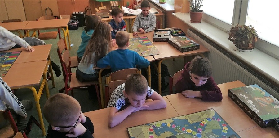 Uczą historii i bezpieczeństwa