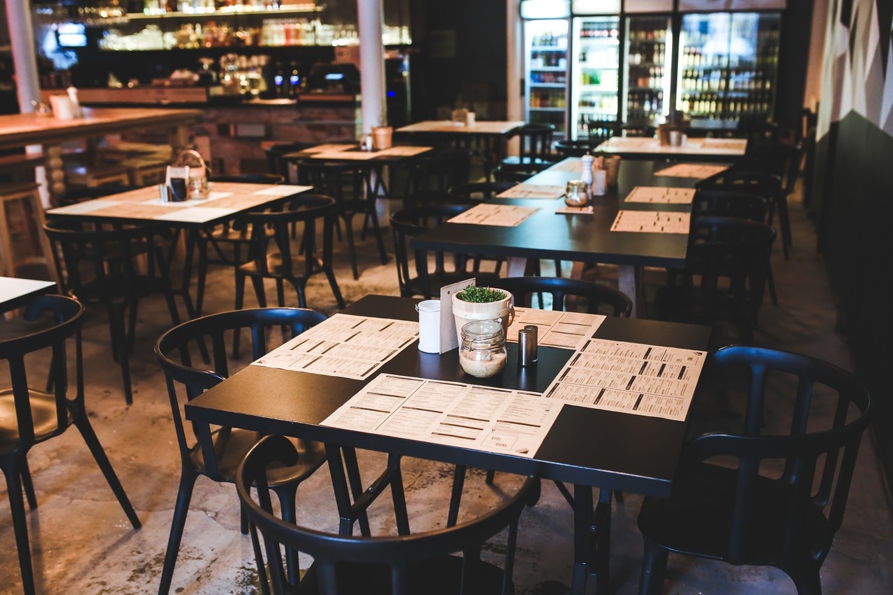 Chorzów z pomocą dla restauracji. Właściciele zwolnieni z koncesji za alkohol