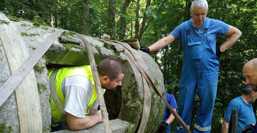 Przenieśli schron ucieczkowy z czasów II wojny światowej