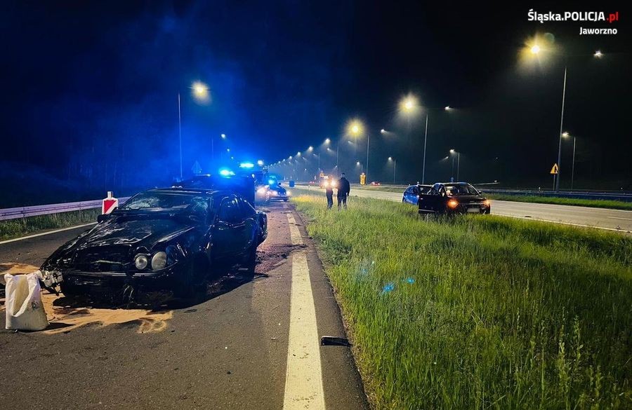Potrącił Policjanta, Złamał Szlaban I Dachował