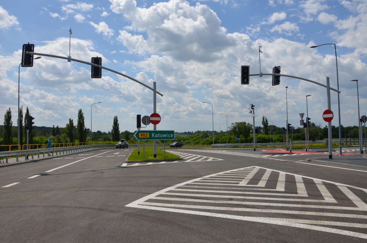 Można już jechać!  Nowa droga przy DTŚ gotowa