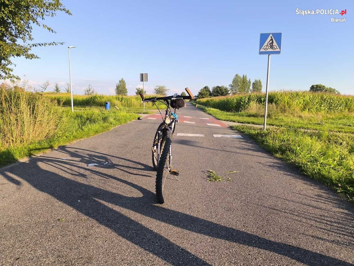 Tragedia na drodze. Nie żyje rowerzysta [ZDJĘCIA]