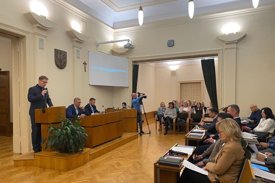 Szpital Tonie W Długach - Miasto Apeluje Do Premiera