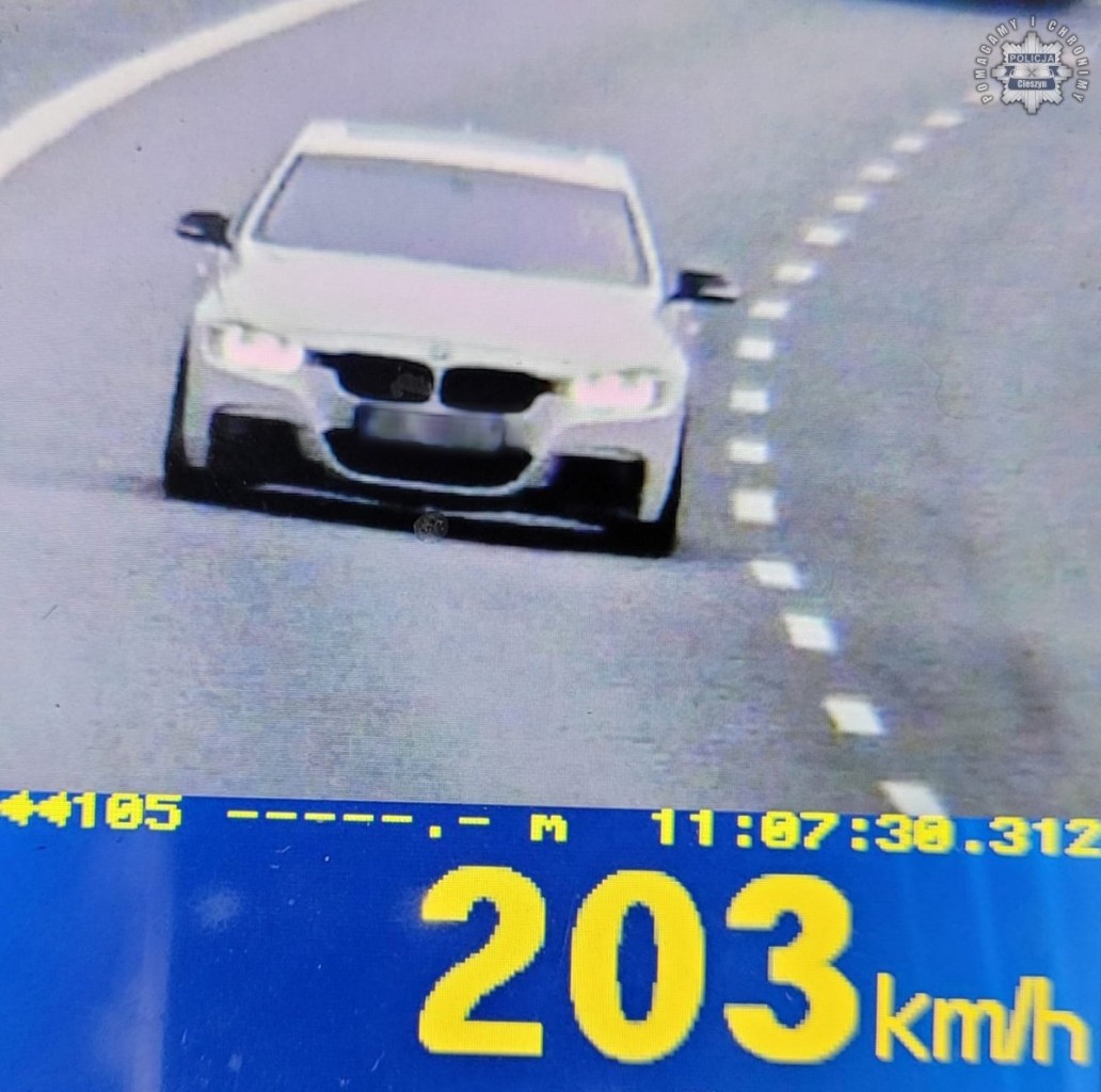 Kierowca BMW dostał 5000 zł mandatu. Pędził ponad 200 km/h!