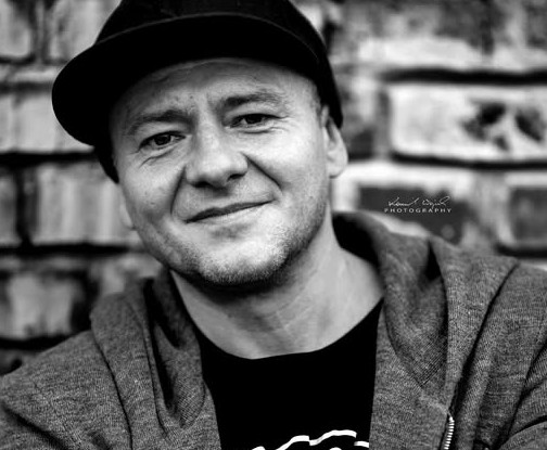 Joka Nie Żyje. Legendarny Raper Z Kaliber 44 Odszedł...