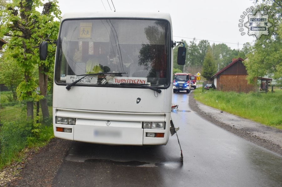 Pijany Kierowca Wjechał W Autobus Z Dziećmi!  [Zdjęcia]