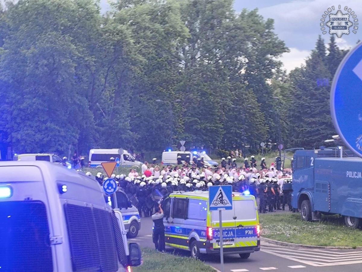 Kibole planowali bitwę pod Stadionem Śląskim! [WIDEO]
