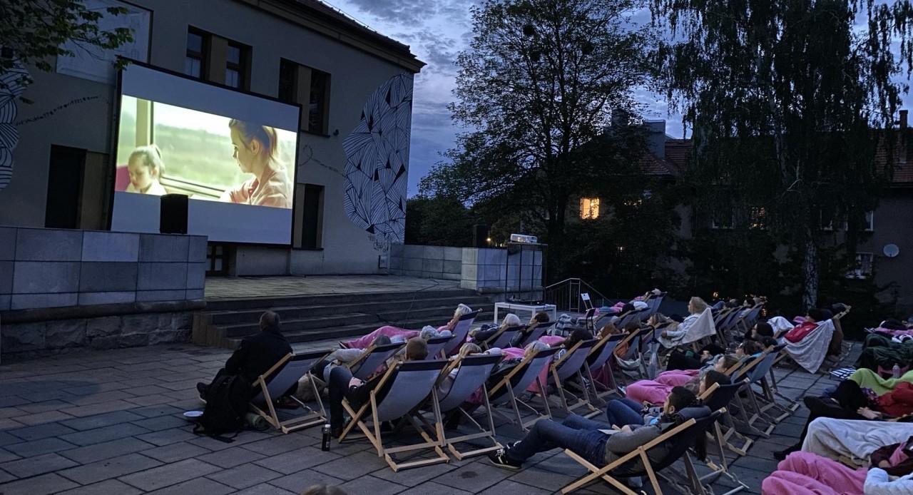 Filmy w plenerze - TOP 10 letnich kin pod chmurką
