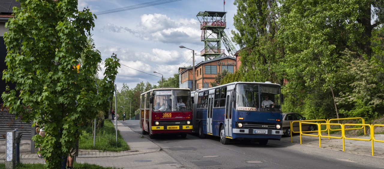 Zabytkowe Ikarusy znów na trasie! Przejazdy w Tychach, Mikołowie i Łaziskach
