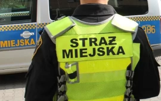 Strażnicy Miejscy Uratowali Mu Życie!