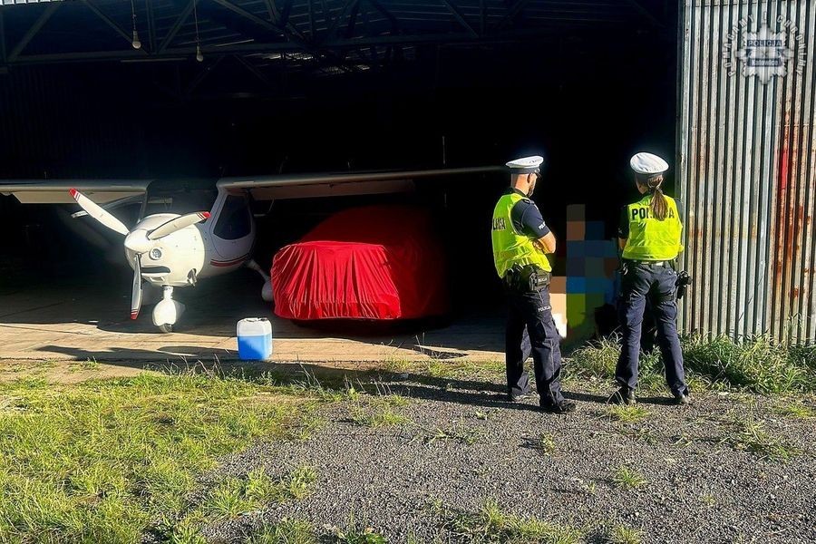 Co Patrol Drogówki Robił Na Lotnisku Muchowiec?