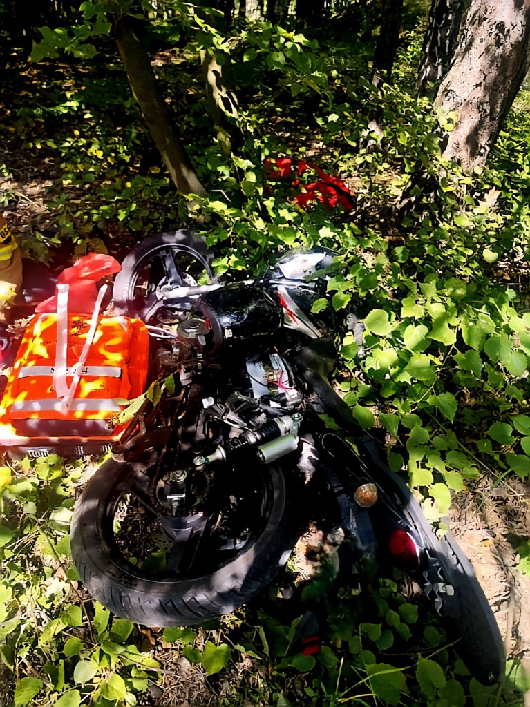 Wypadek Motocyklisty W Miasteczku Śląskim. Wjechał W Samochód [Zdjęcia]