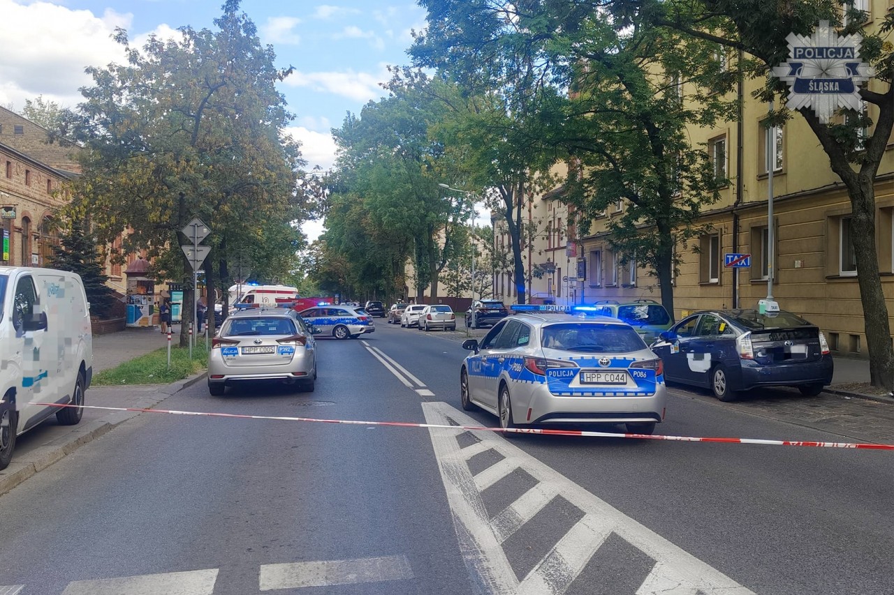 Atak nożownika w Chorzowie. Mężczyzna skonał na chodniku!