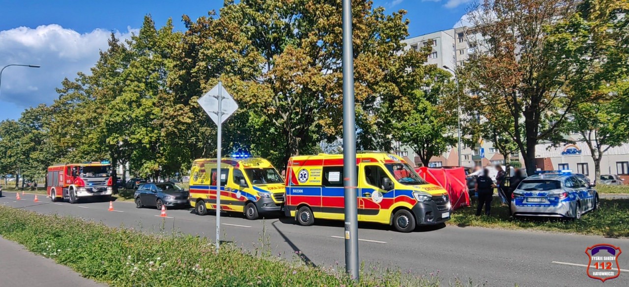 Bohaterska reakcja przechodniów w Tychach. Kierowca doznał NZK