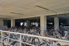 Brakuje-miejsc-na-rowery-na-parkingu-przy-dworcu-PKP-w-Tychach