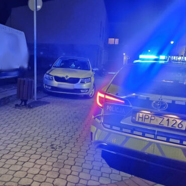 Żory: pijana kierująca taksówką uszkodziła kilka aut – miała ponad 2 promile. Fot - KMP Żory