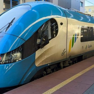 Pociągiem na "zderzaku"