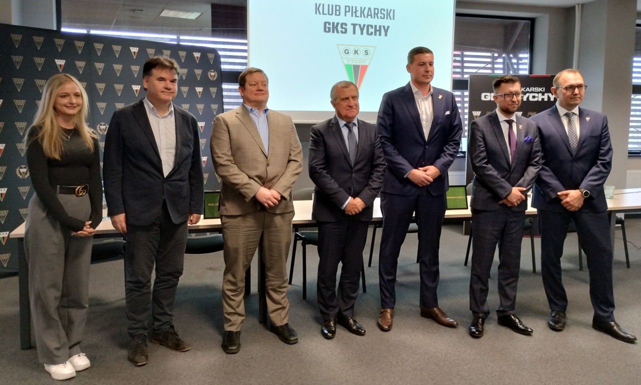 Tło