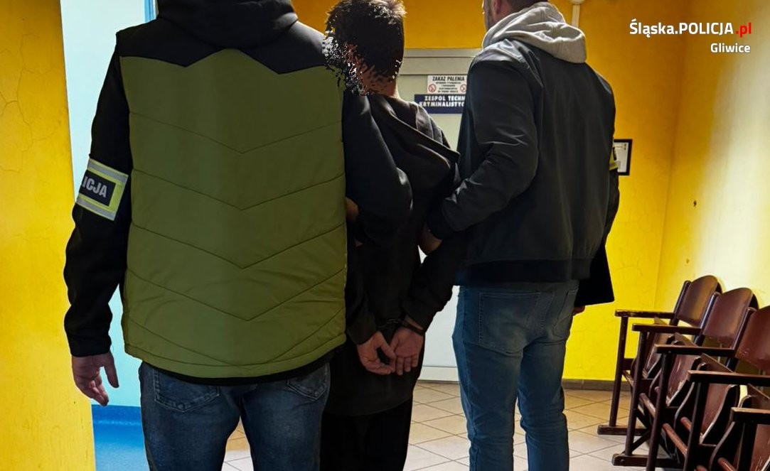 Tło