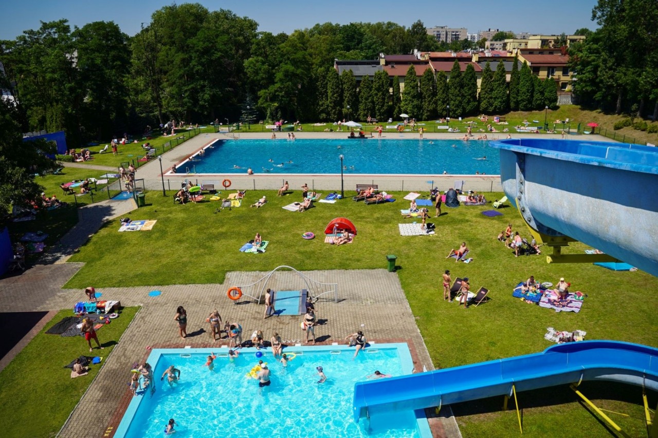 Tło