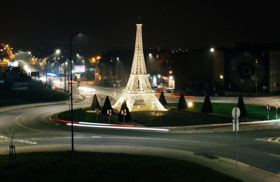 Tło