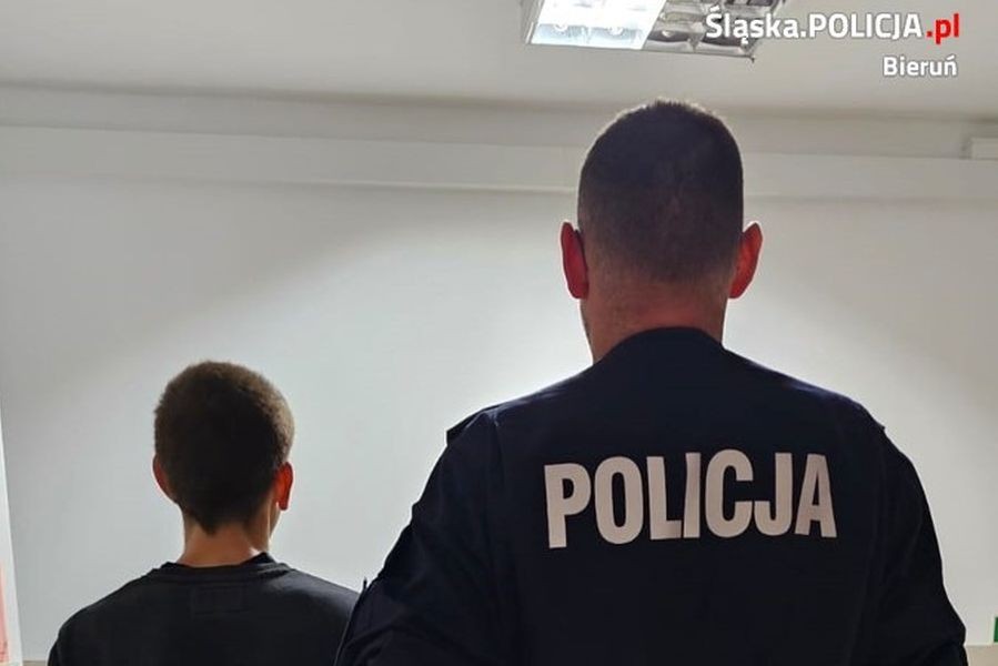 Tło