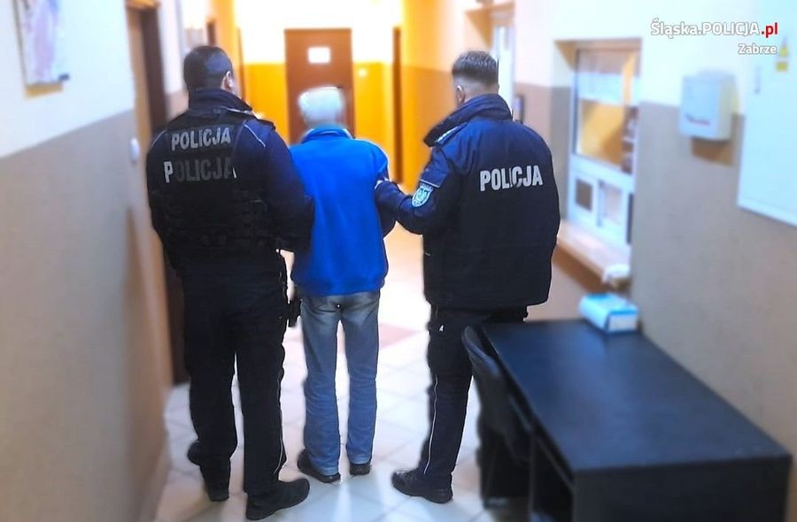 Tło