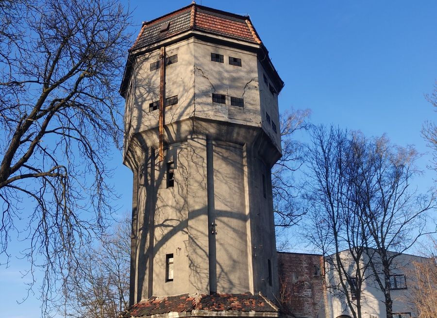 Tło