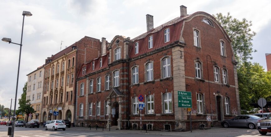 Tło