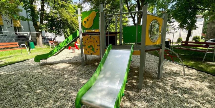 Tło
