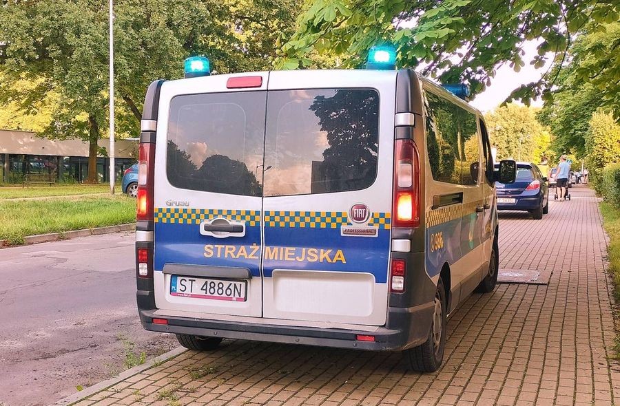 Tło