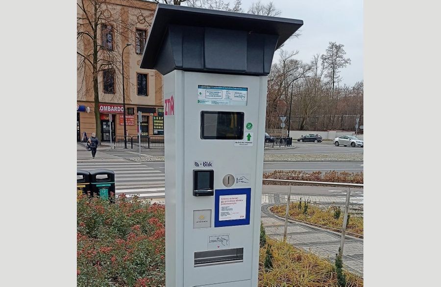Tło