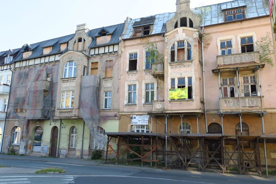 Tło
