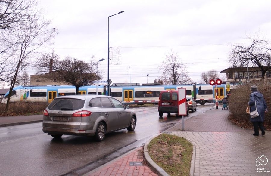 Tło