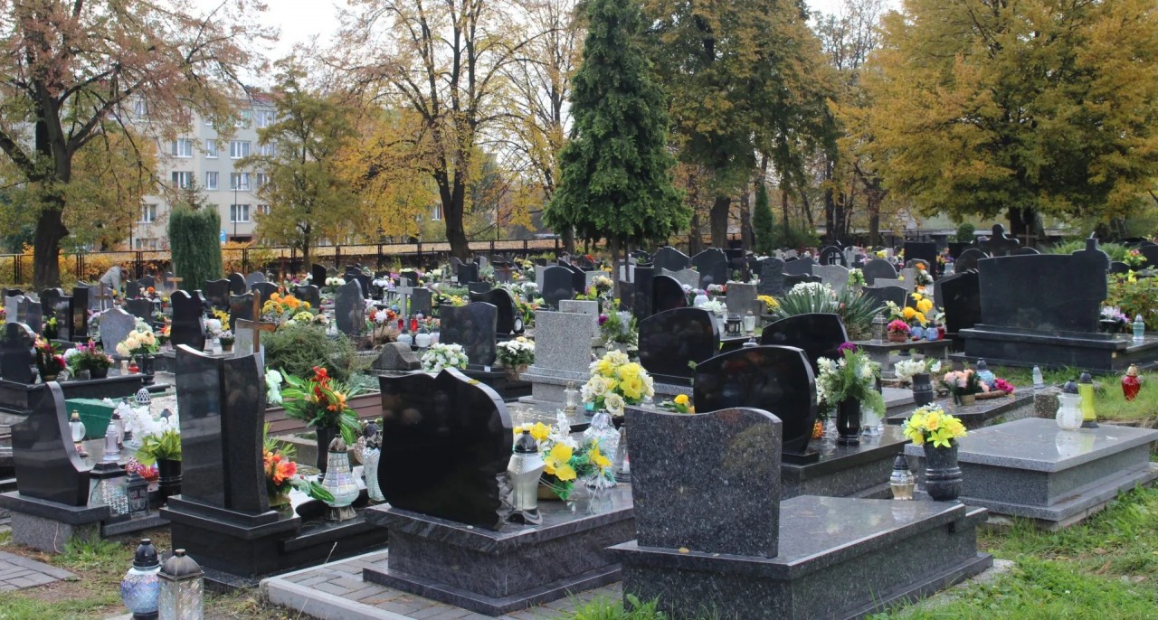 Tło