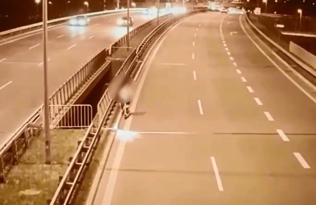 Tło