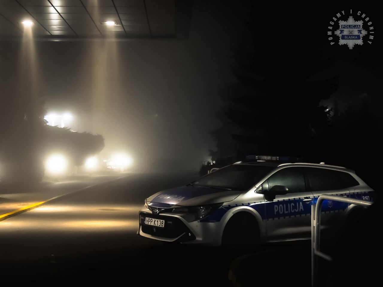 Tło