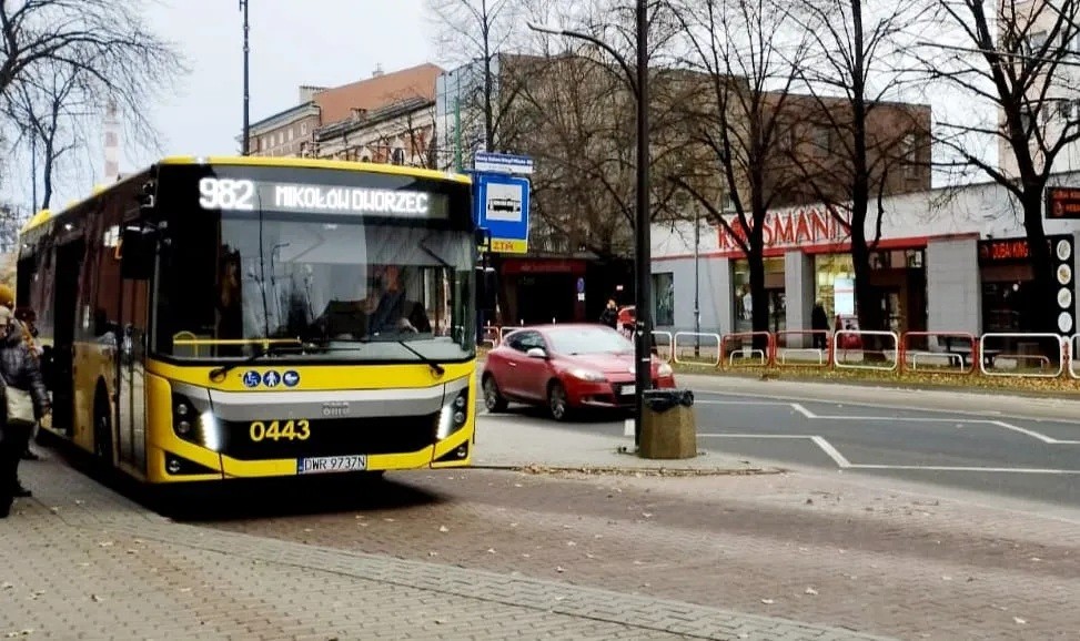 Tło