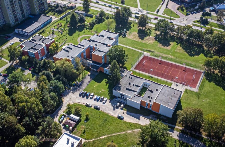Tło