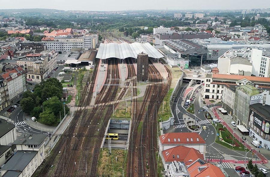 Tło