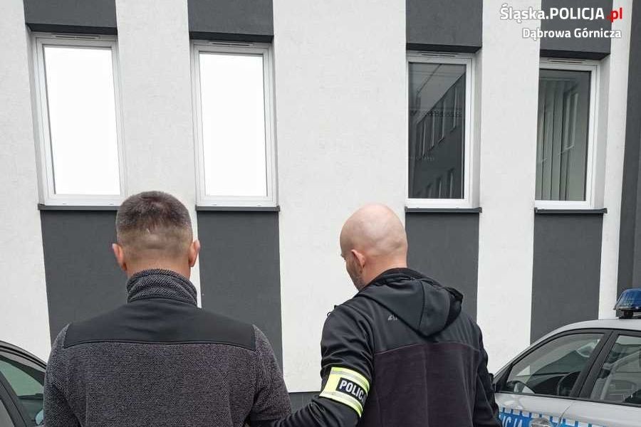 Tło