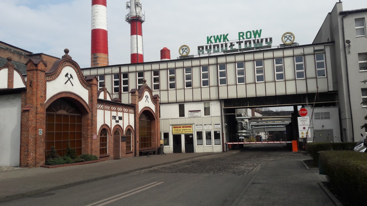 Tło