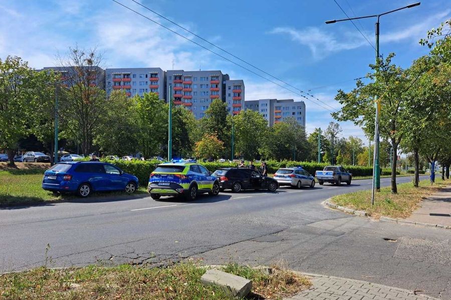 Tło