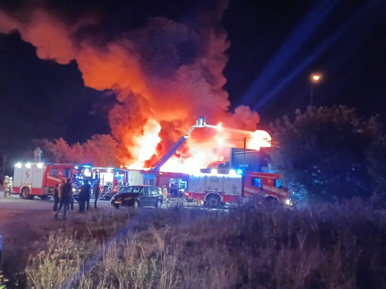 Pożar hali w Czeladzi