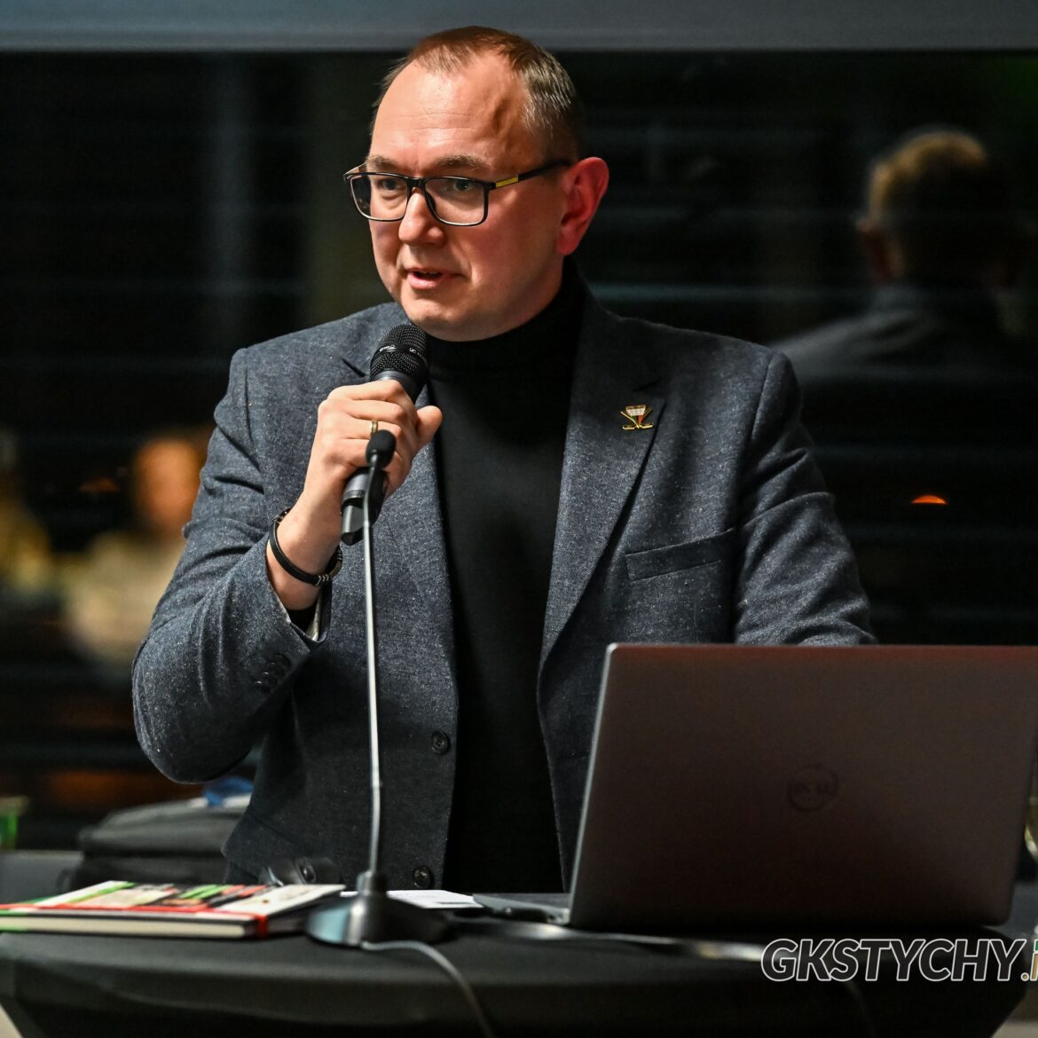 rzysztof Woźniak został prezesem Polskiego Związku Hokeja na Lodzie. Sprawdź, jakie ma doświadczenie i co planuje zmienić w PZHL.