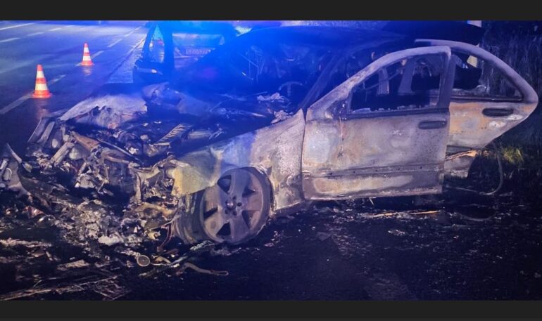 Wypadek na DK 81 w Mikołowie. Po zderzeniu dwóch aut osobowych są utrudnienia w ruchu.
