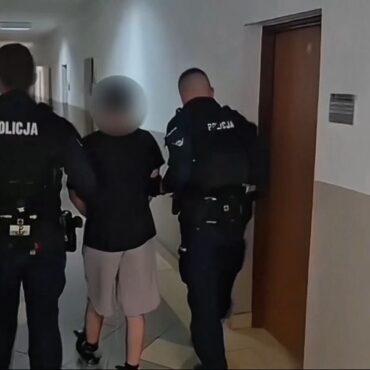 Policjanci zatrzymali mężczyznę, który kierował groźby wobec Komenda Miejskiego Policji i jednego z prokuratorów. Jeszcze tego samego dnia autor gróźb został zatrzymany. 37-letni mieszkaniec Tychów trafił do aresztu.