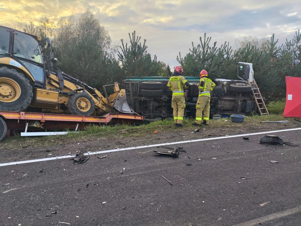 2 osoby zginęły w wypadku, do jakiego doszło w miejscowości Wielowieś pod Gliwicami w czwartek, 18 września. Fot. KMP Gliwice