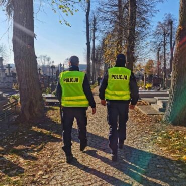 Cmentarze w Rybniku: Zmiany na 1 listopada. Gdzie zaparkować we Wszystkich Świętych? Fot. KMP Rybnik